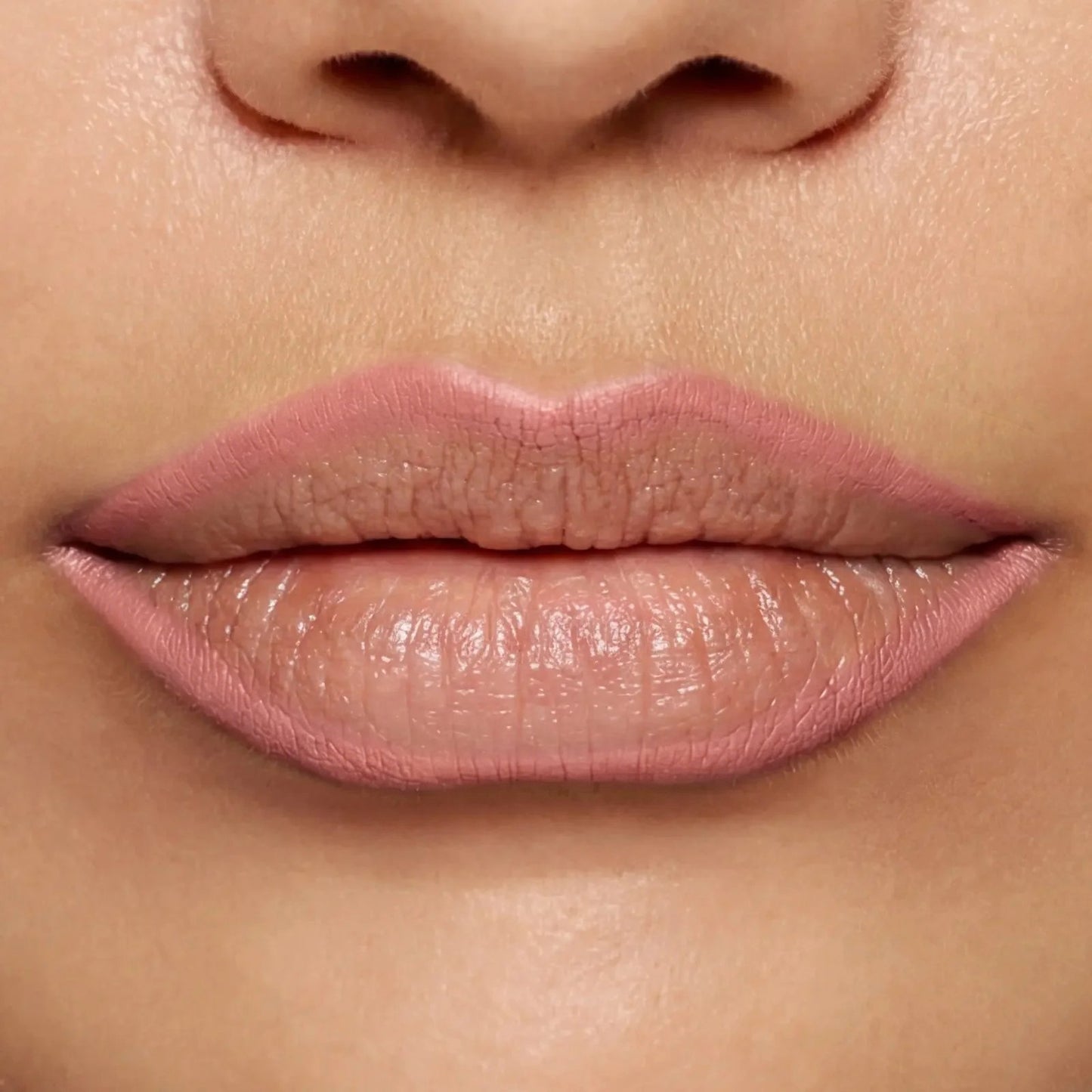 🔥🔥Hot Sale🎁Easy Glide Lip Liner — Creamy. Blendable Color with Smooth Application
